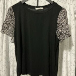 Black Short Sleeve Tee with Printed Flutter Sleeves